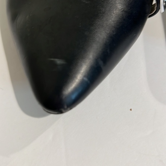 𝅺ROCK & REPUBLIC BLACK FLATS WITH SILVER EMBELLISHMENT SIZE 71/2. - Picture 3 of 7